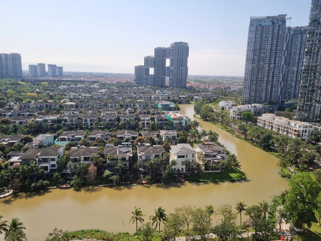view từ căn hộ 2 phòng ngủ sky oasis 68m2