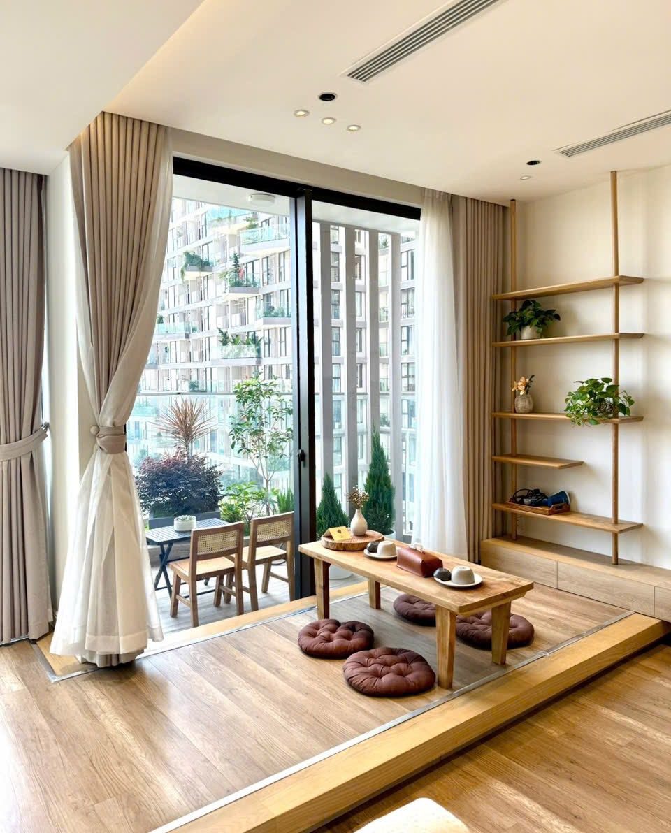 bán căn hộ Solforest ecopark sân vườn riêng