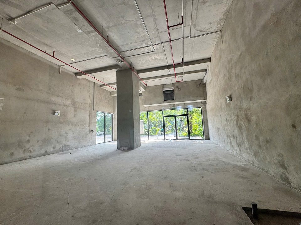 cho thuê shop chân đế chung cư ecopark nhà thô