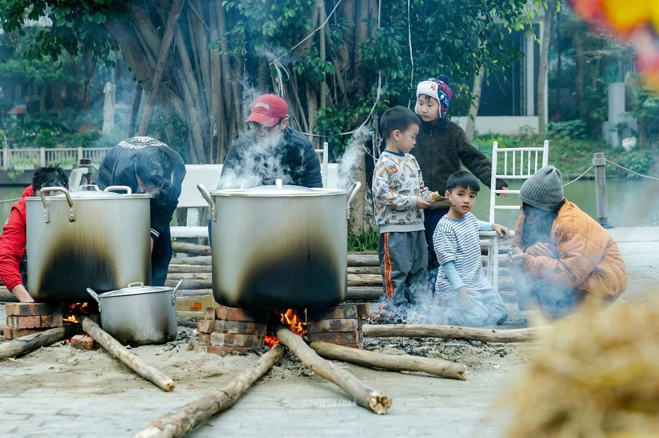 Cư dân Haven Park nấu bánh chưng đón tết
