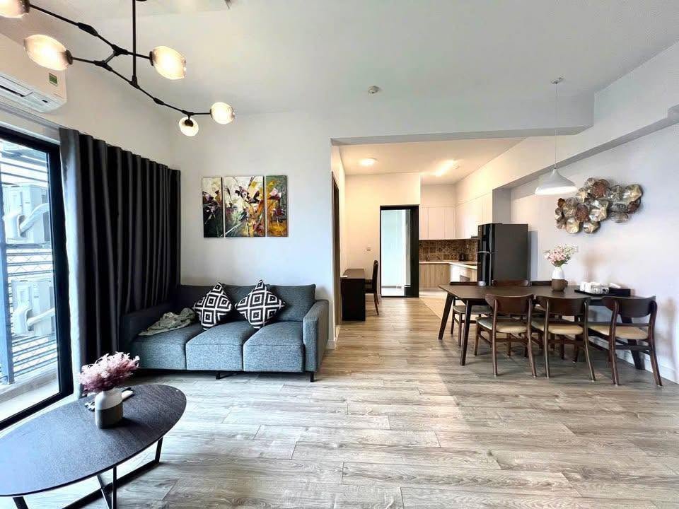 bán căn 2 phòng ngủ Aqua Bay View hồ Thiên Nga