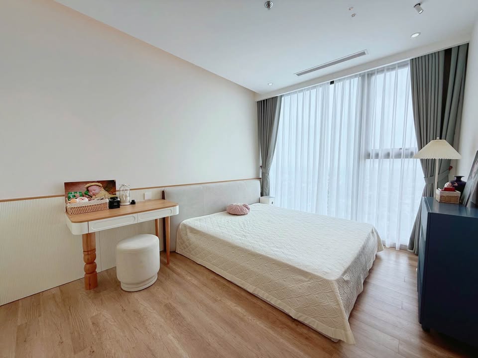 bán căn 3pn Swanlake Onsen hướng đông nam