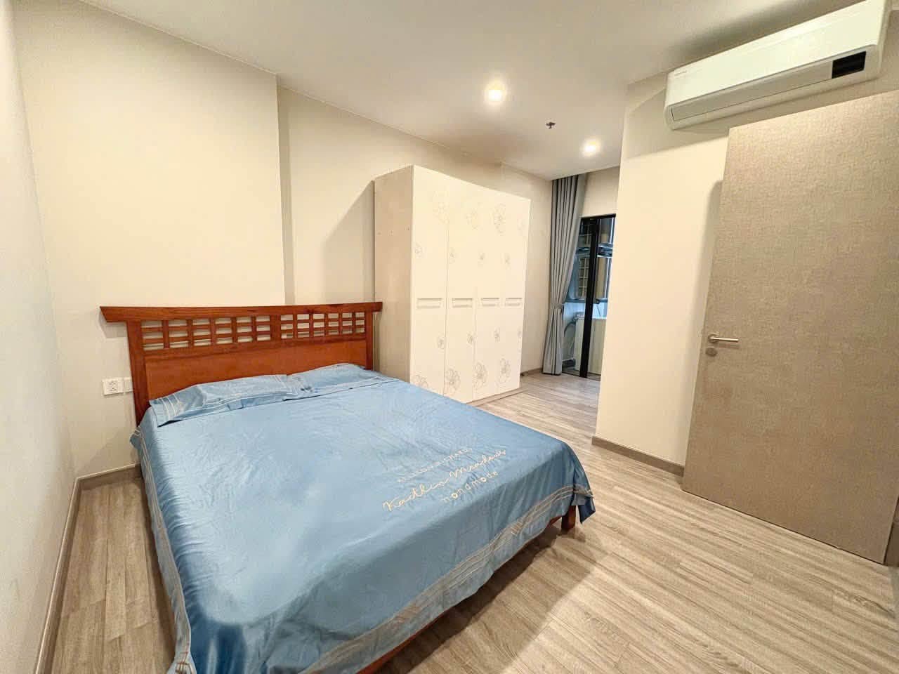 cho thuê căn 2 phòng ngủ Sky Forest diện tích 62m2