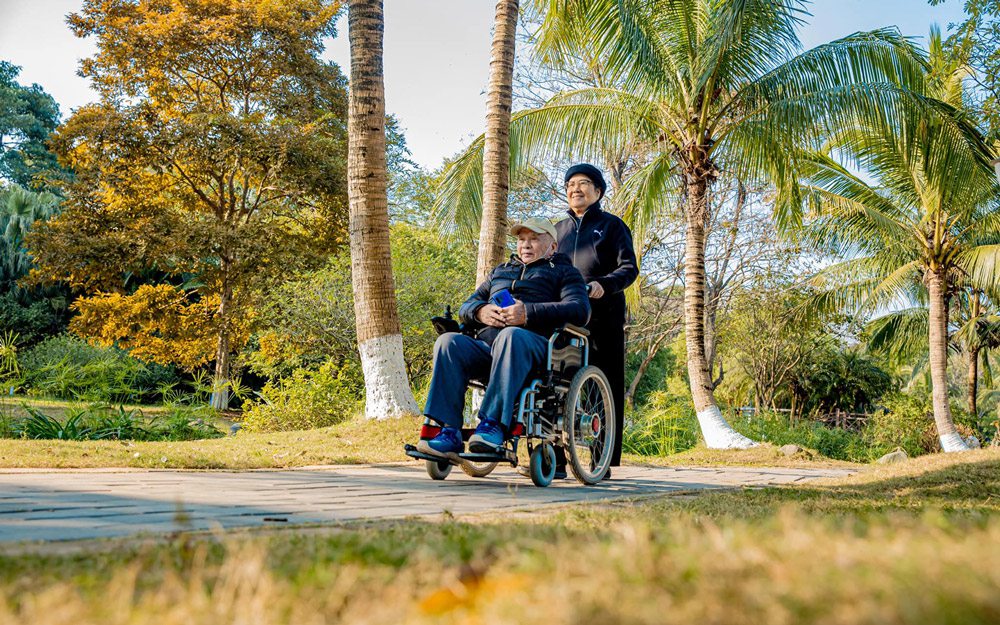 môi trường sống xanh trong lành tại Ecopark thích hợp cho người già